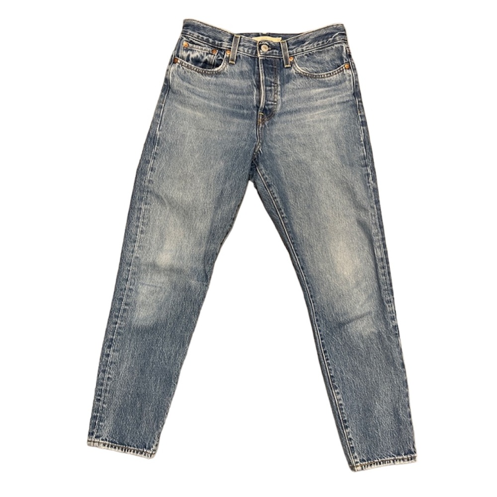 Levi’s Medium Light Wash Blue Denim Jeans High Waist Classic Wedgie Button 27